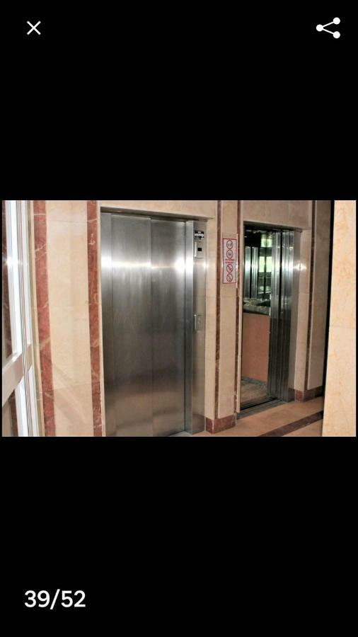 Nice Apartment In Hotel Ronda 4 First Beach Line Фуeнхирола Екстериор снимка