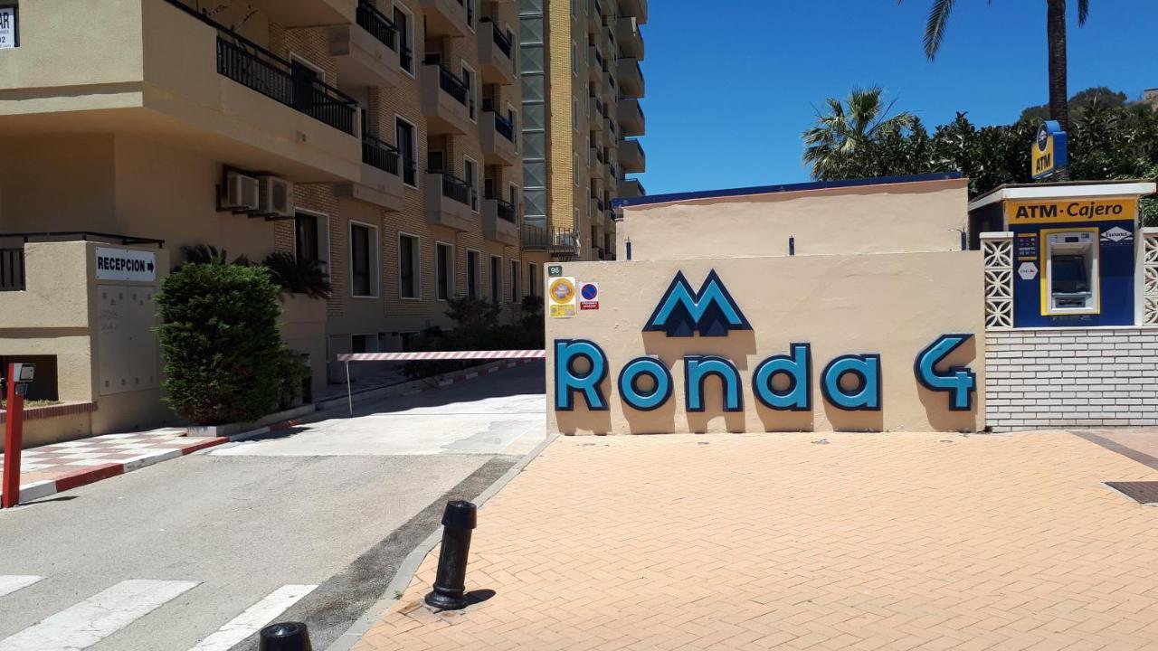 Nice Apartment In Hotel Ronda 4 First Beach Line Фуeнхирола Екстериор снимка
