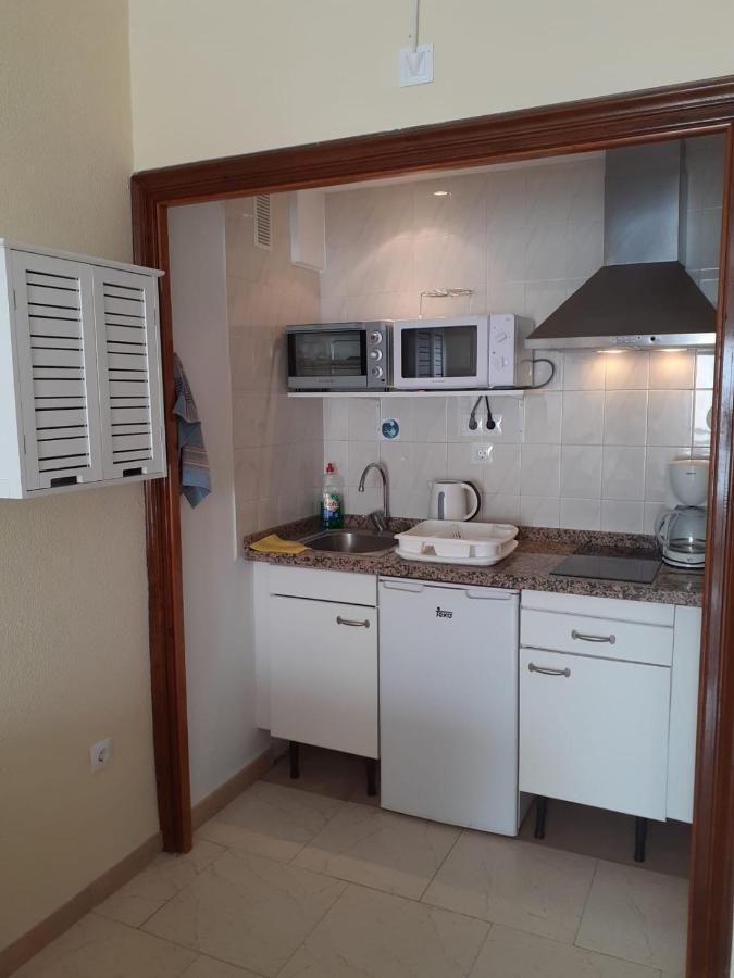 Nice Apartment In Hotel Ronda 4 First Beach Line Фуeнхирола Екстериор снимка